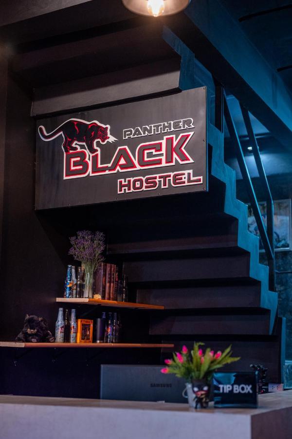 Black Panther Hostel Phuket Bagian luar foto