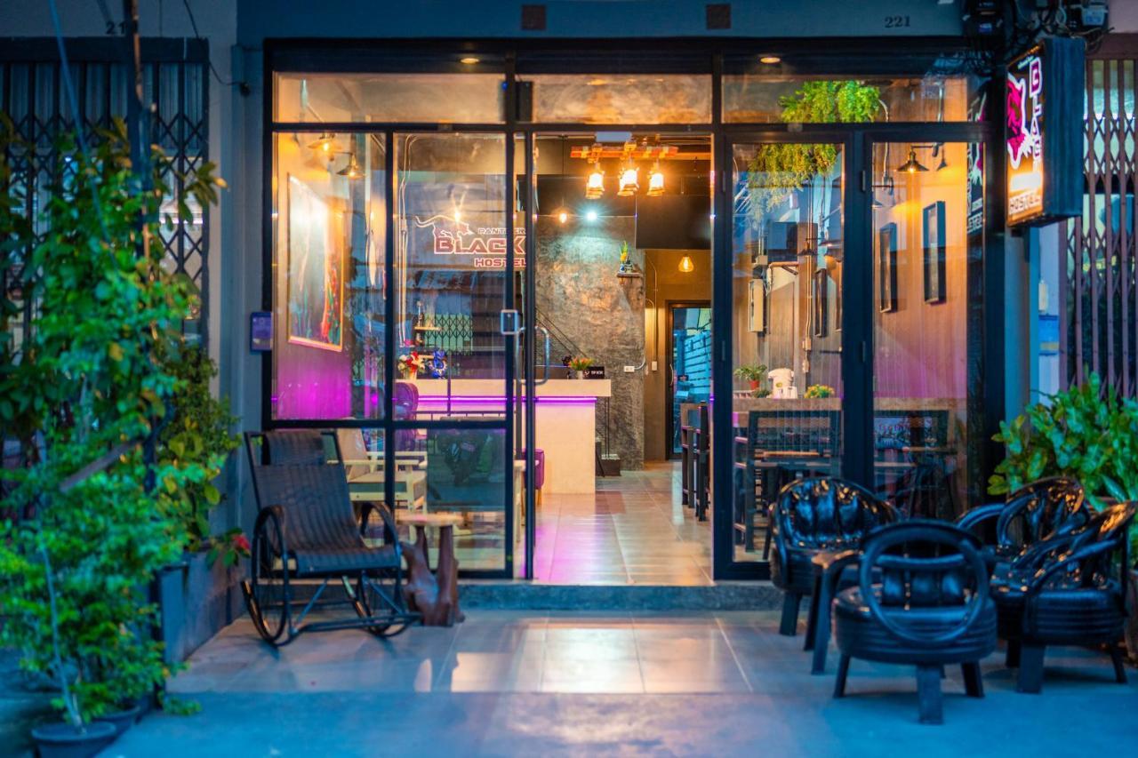 Black Panther Hostel Phuket Bagian luar foto
