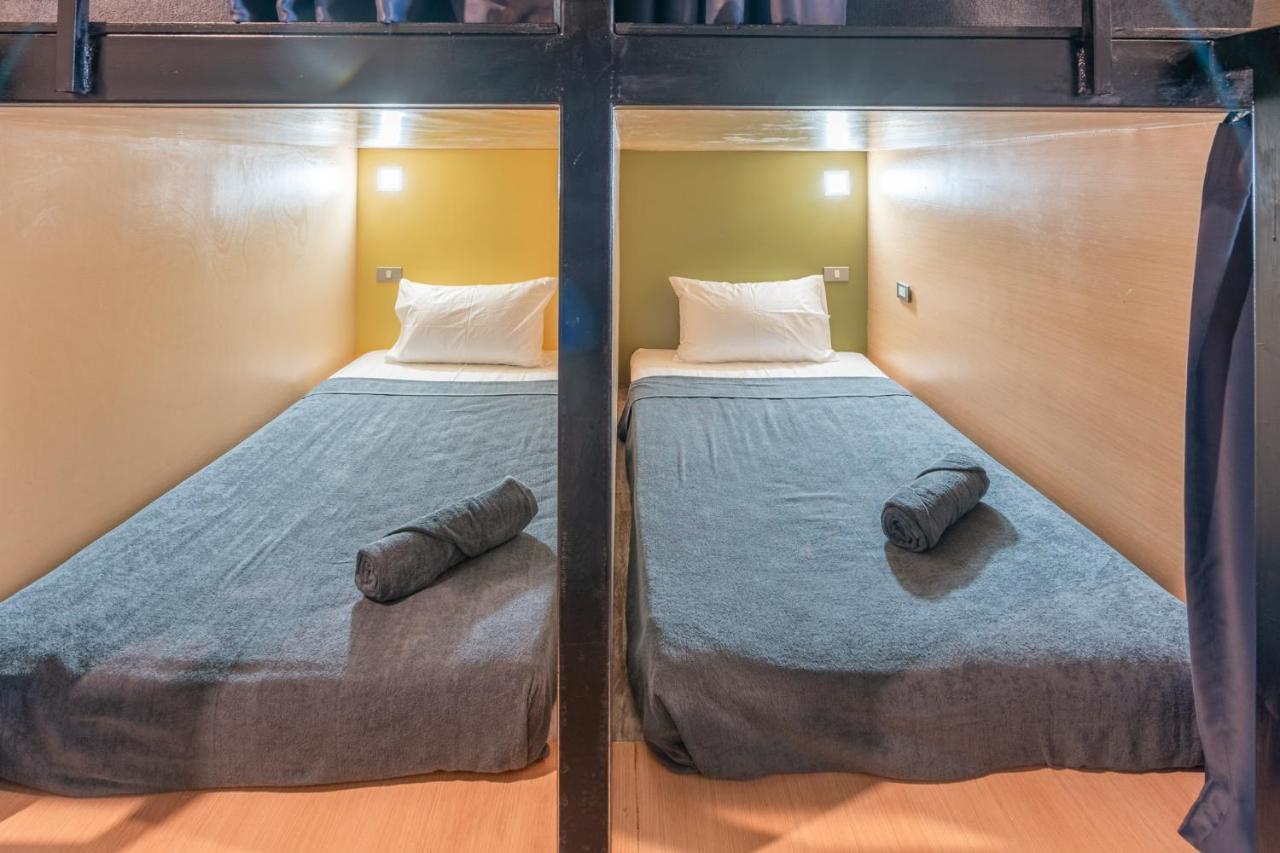 Black Panther Hostel Phuket Bagian luar foto